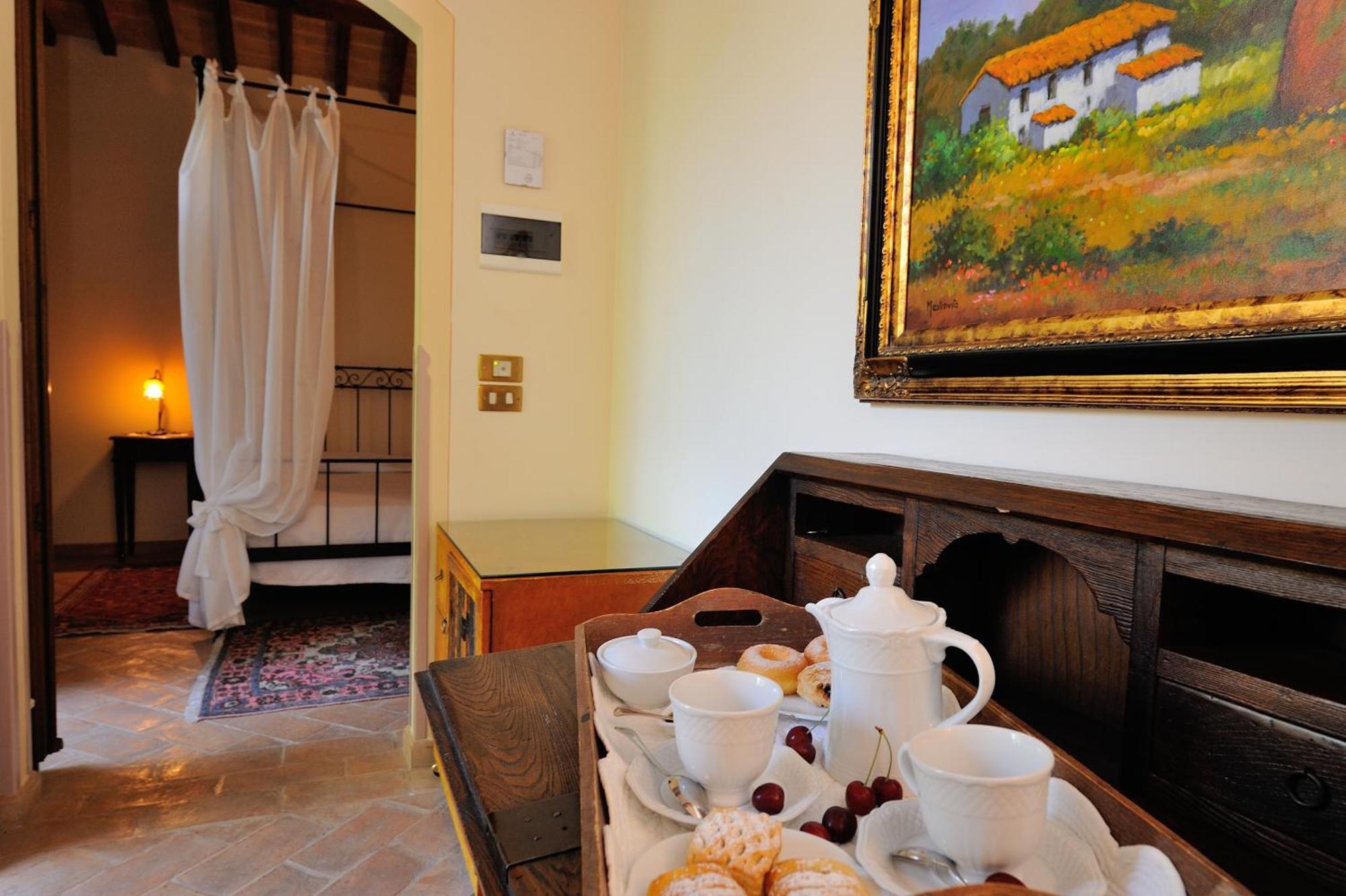 Ripa Relais Colle Del Sole Villa Torchiagina Room photo